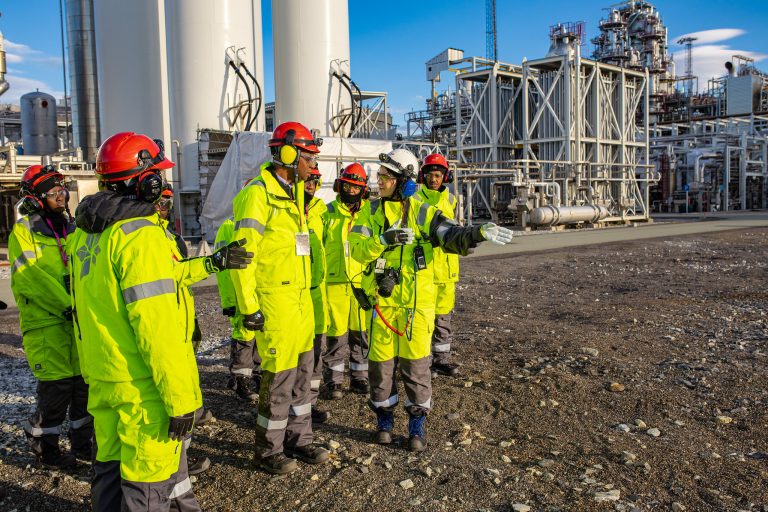 The resource curse hypothesis in Sub-Saharan Africa. The case of Tanzania (2016-2018)